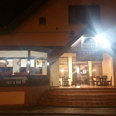 Motel Restaurant Lowe Дева Екстер'єр фото