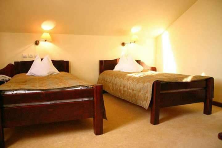 Motel Restaurant Lowe Дева Екстер'єр фото