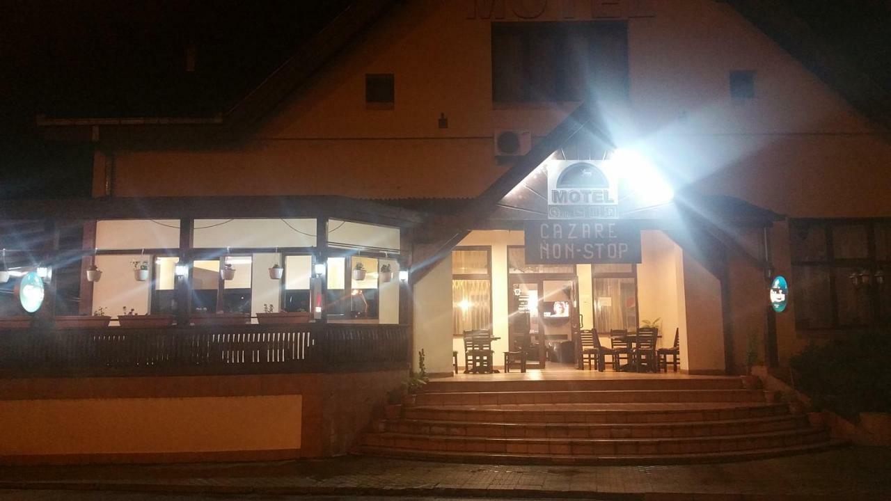 Motel Restaurant Lowe Дева Екстер'єр фото